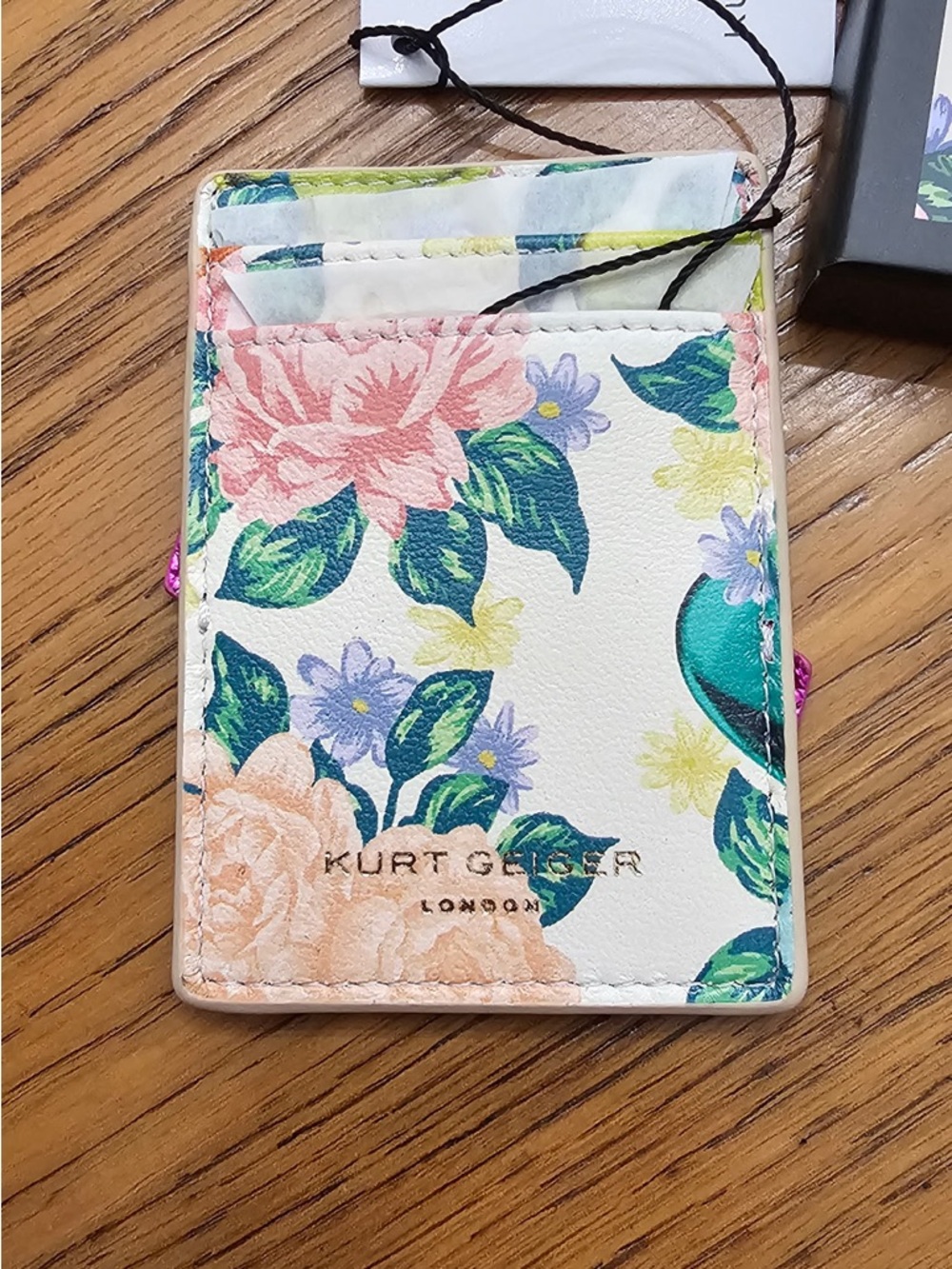 Kurt Geiger Floral Card Holder with Pink Metallic LOVE Accent - Picture 5 of 8